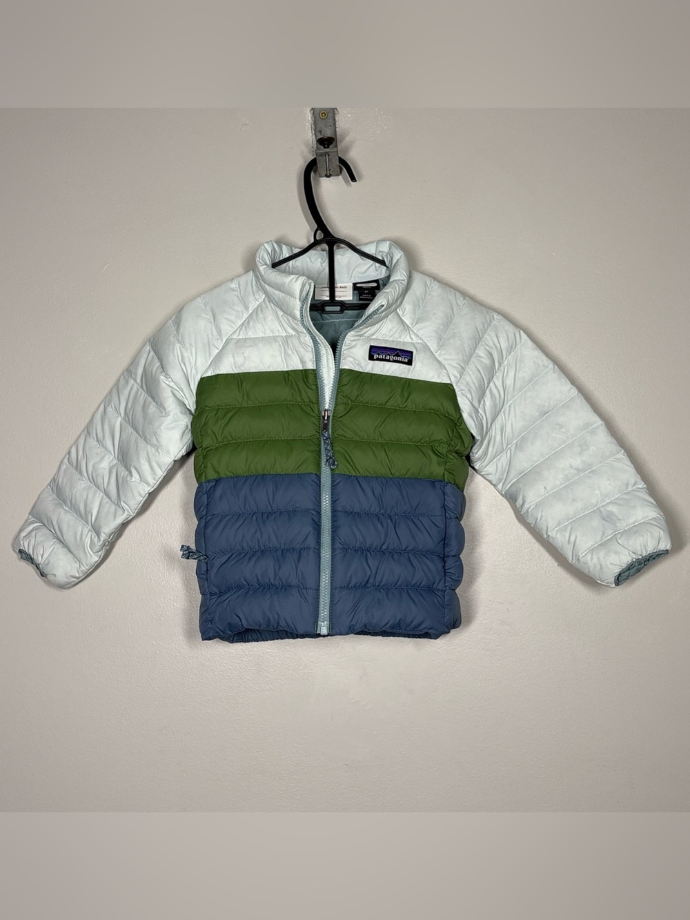 Patagonia 2T Baby Down Sweater 
Jacket puffer coat full zip Wispy Green